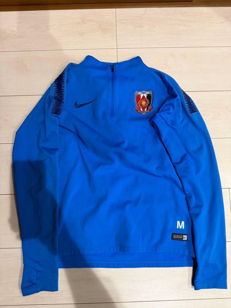 浦和レッズ トレーニングウェア ハーフジップ 支給品