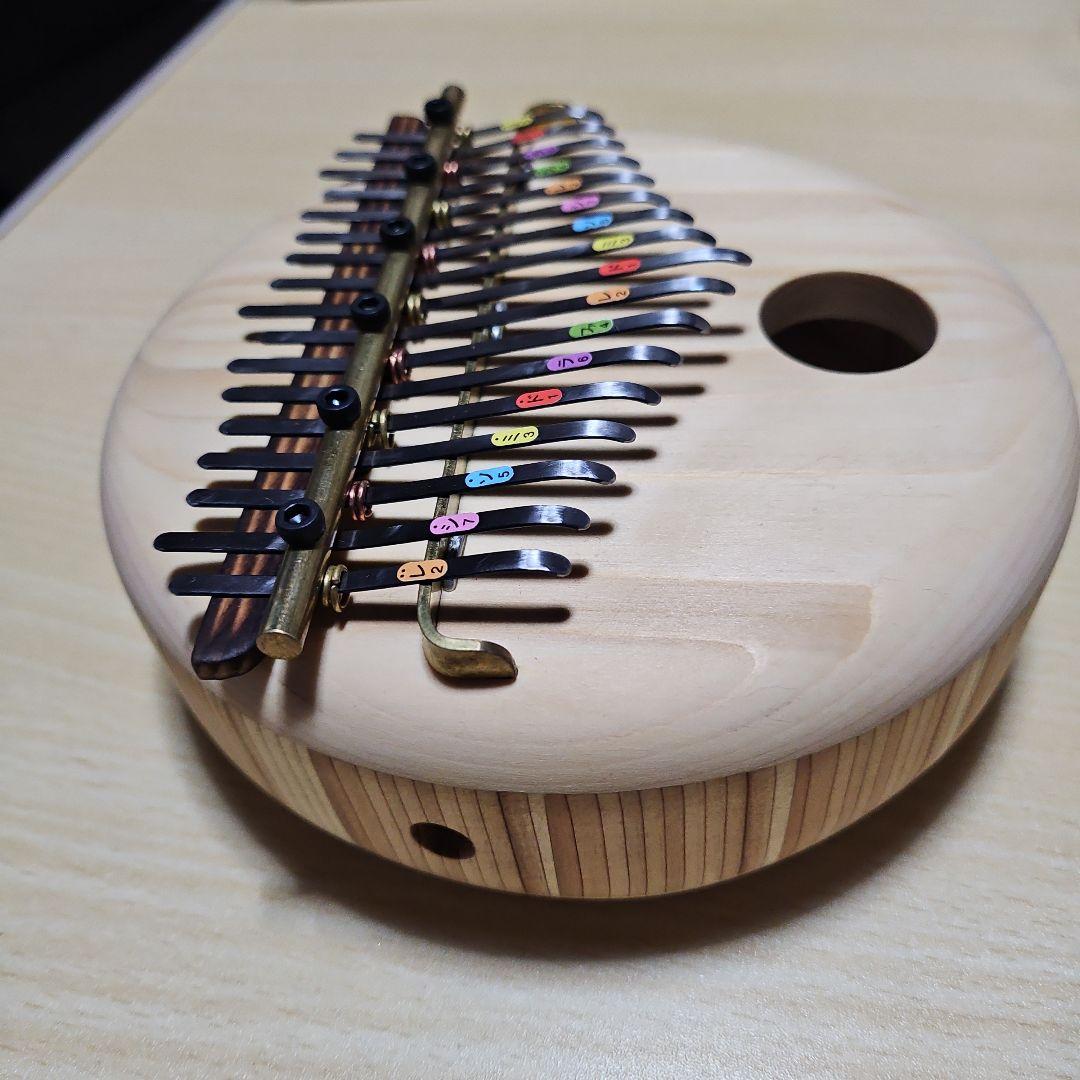 音のしずくカリンバ
