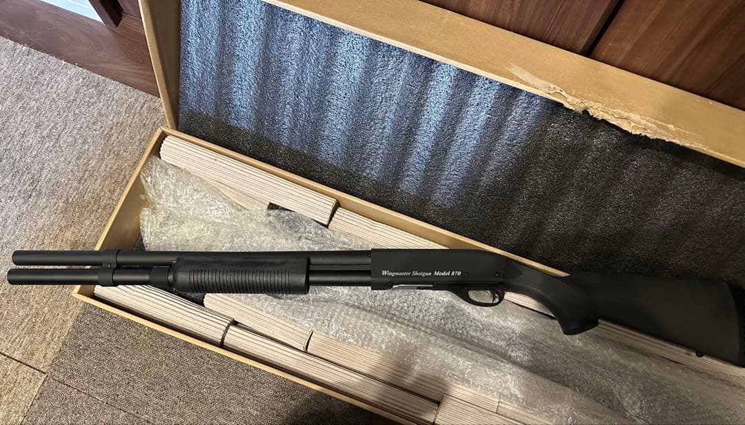 M870 エアガン ブラック 箱入り　カスタム
