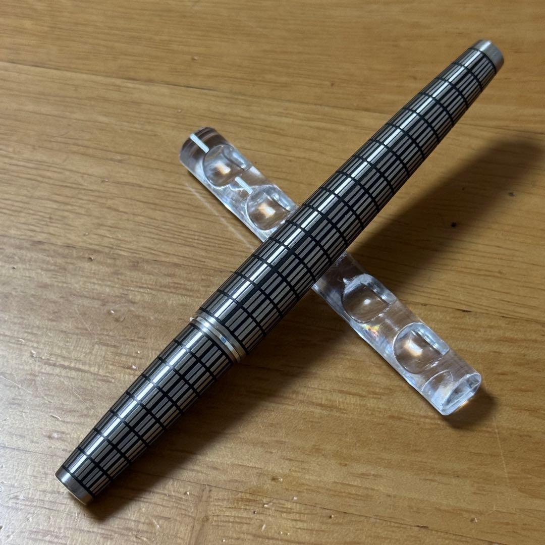 廃盤 パイロット Elite エリート 格子 万年筆 18K 750 F 蝕刻