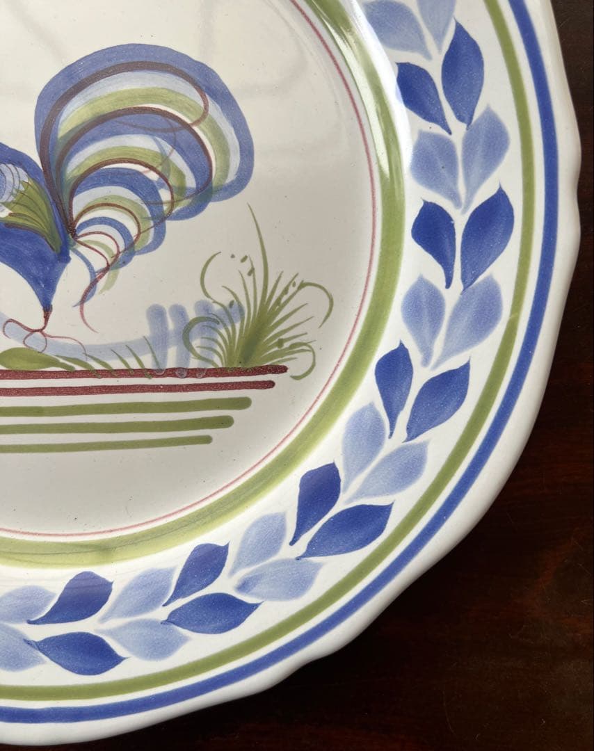 フランスHenriot Quimper 手描き皿 雄鶏文 “TRAITÉ” 表記