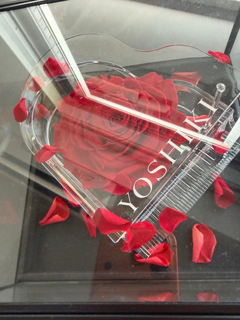 キ*コ様 YOSHIKIプリザーブドフラワー　クリスタルピアノ　ガラスケース