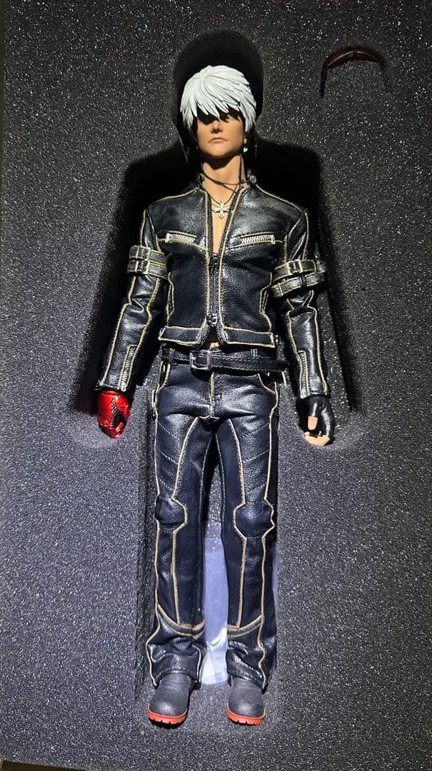 スタイリッシュフィギュア 黒いジャケット