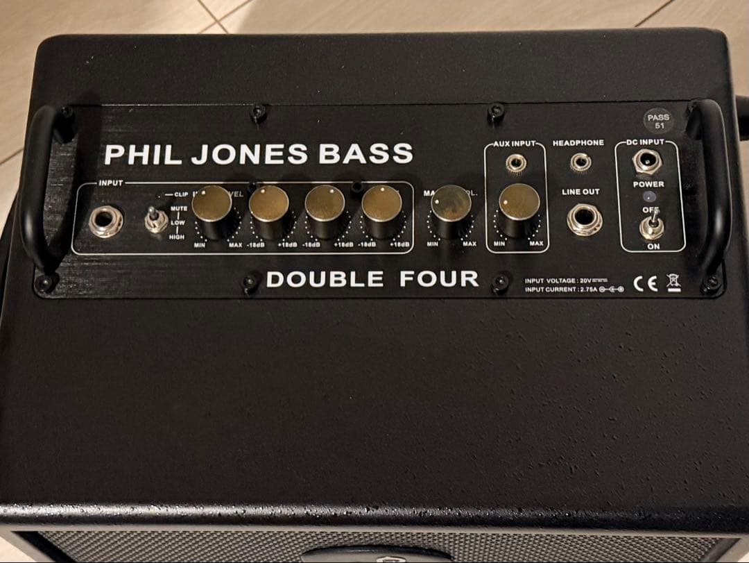 ベース PHIL JONES double four
