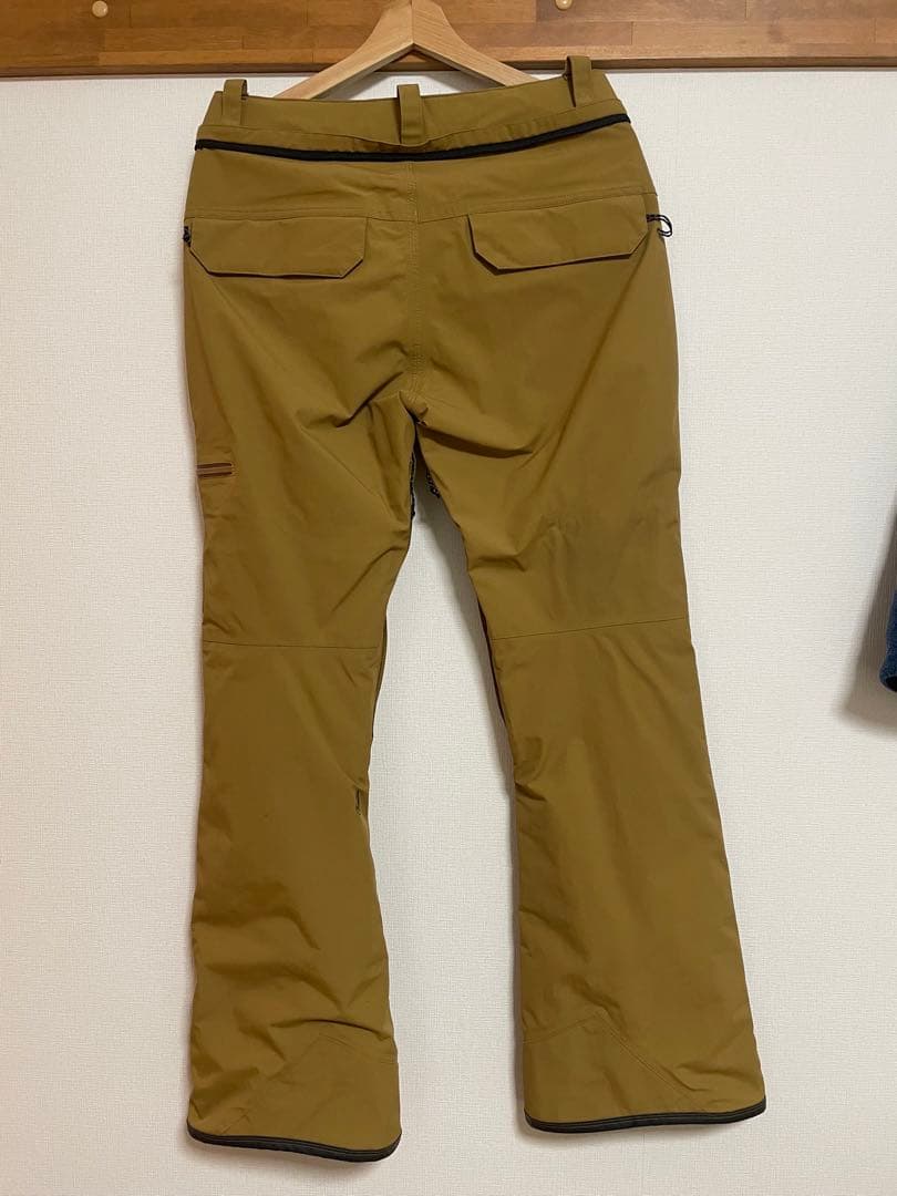 VOLCOM ゴアテックス スノーボードウェア レディース 上下セット