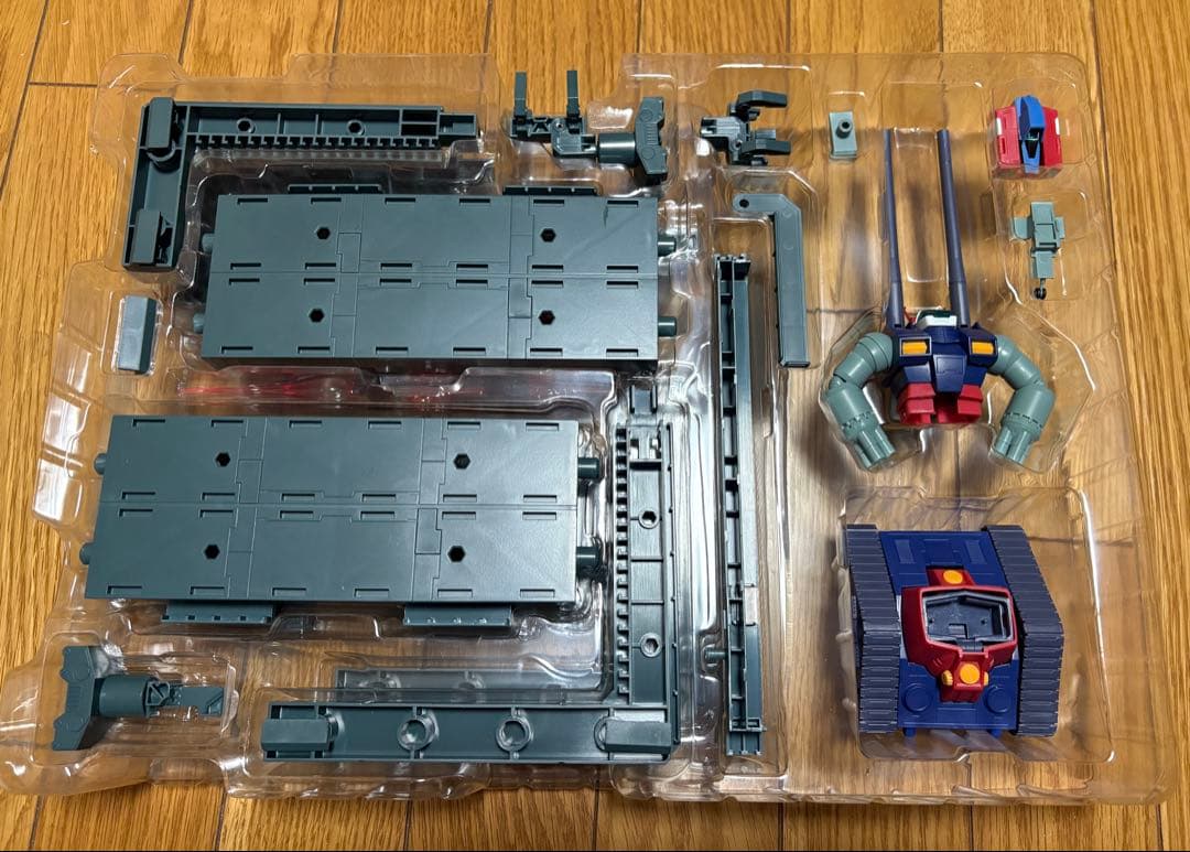 robot魂　ガンタンク&ホワイトベースデッキa.n.i.m.e.