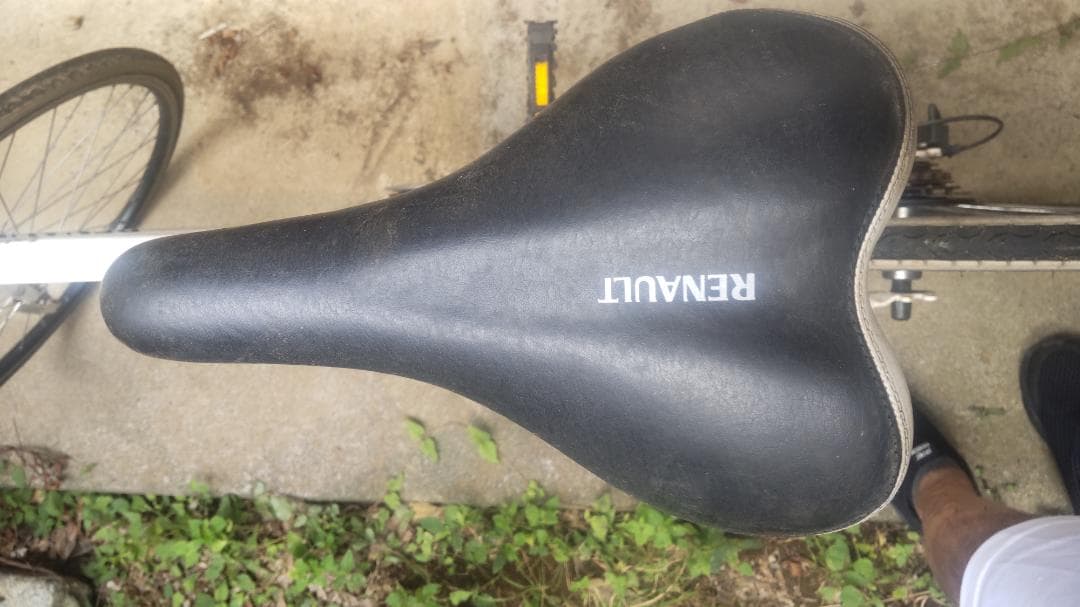 中古）RENAULT クロスバイク ホワイト 変速　ノーマル