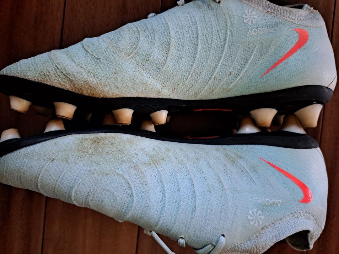 ナイキ　PHANTOM サッカーシューズ　スパイク　25.5㎝