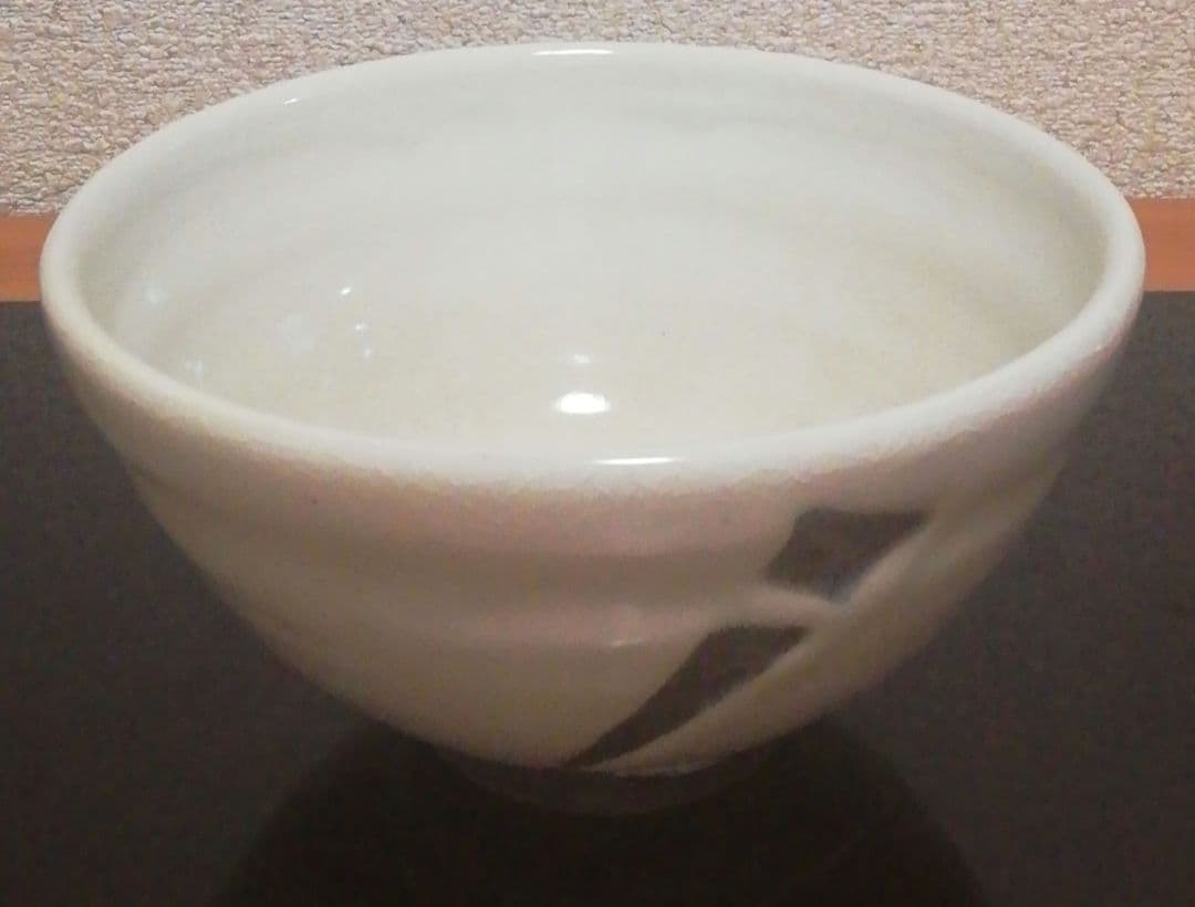 岡本作礼作　唐津焼　粉引　茶碗　共箱　略歴付　茶道具