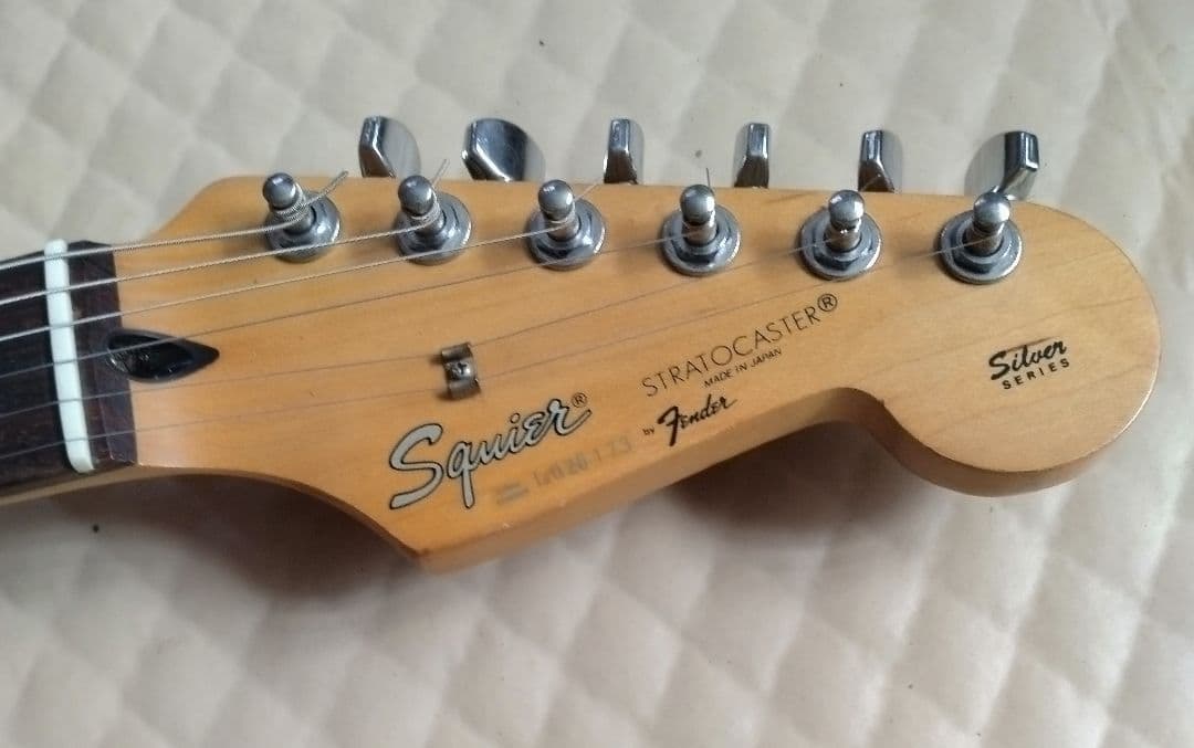 Squier by Fender 日本製　シルバーシリーズ