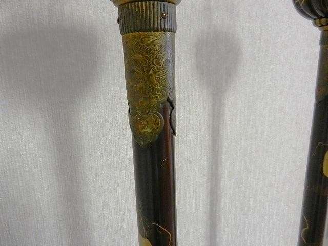 「木地黒漆塗金蒔絵菊型燭台一対」（江戸末期～明治のアンティークな工芸美術品）