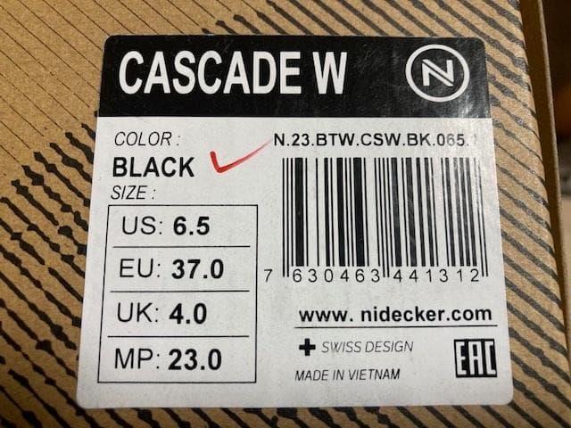 定価￥47300 半額以下 2024 ナイデッカー CASCADE W 23cm