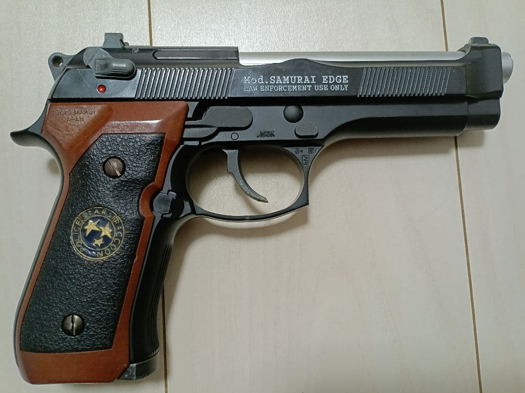 【中古品】東京マルイ ガスガン「サムライエッジ」＆ホルスター付き