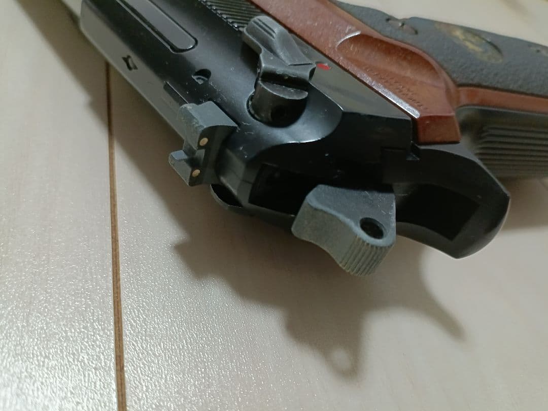 【中古品】東京マルイ ガスガン「サムライエッジ」＆ホルスター付き