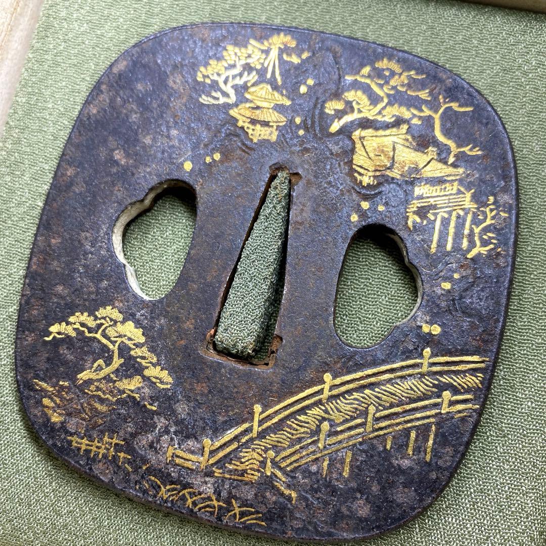 時代金象嵌刀鍔　木箱付　153g 東Y7-0220☆2Fトヒト