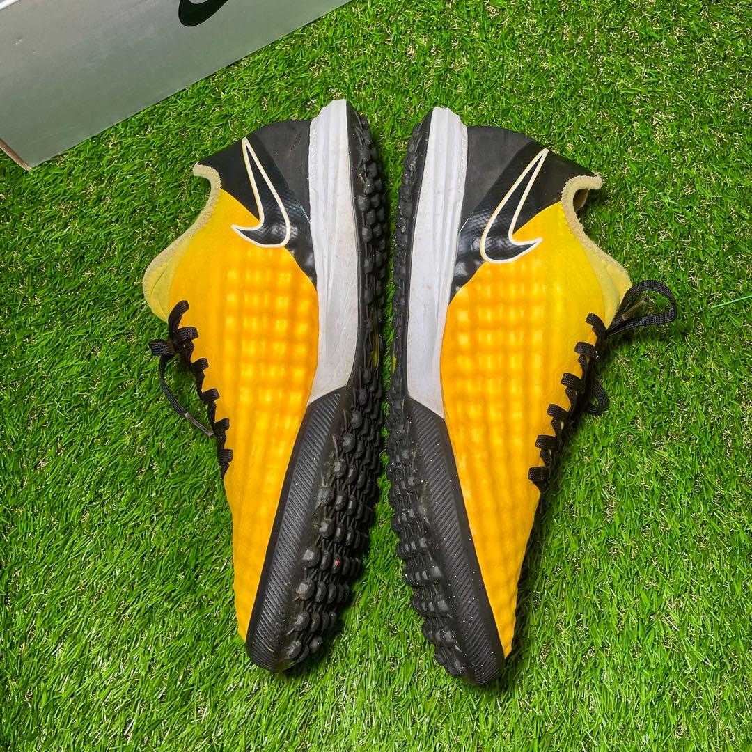 ナイキ マジスタx フィナーレTF 28cm