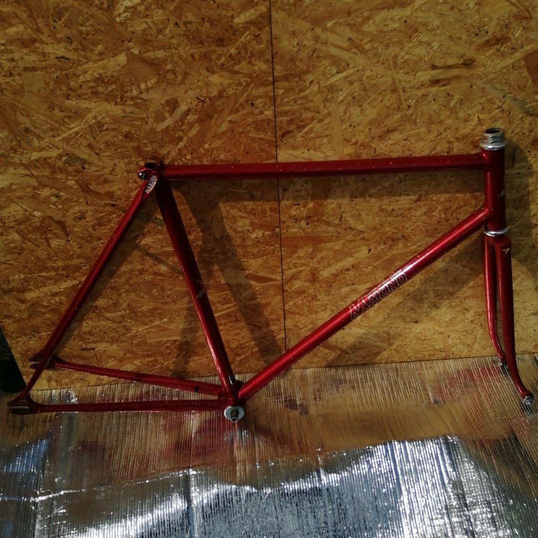 ピストフレーム