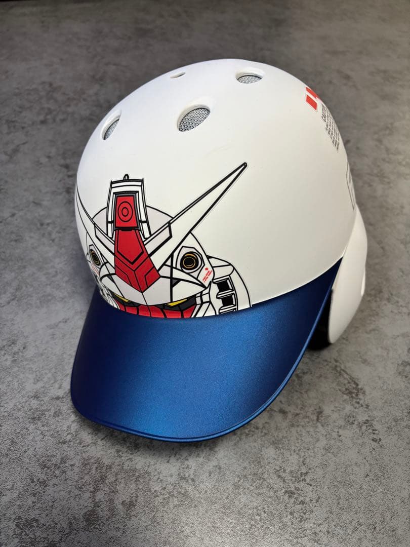 ガンダム　ヘルメット　横浜DeNAベイスターズ