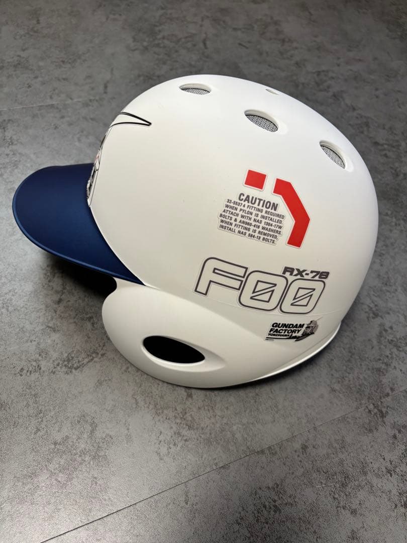 ガンダム　ヘルメット　横浜DeNAベイスターズ