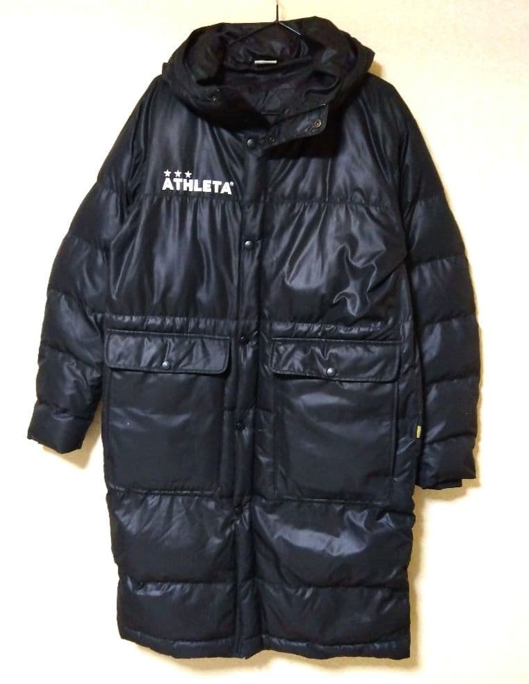 ATHLETA　ベンチコート　黒　アウター　アスレタ　コート　サッカー　ウェア