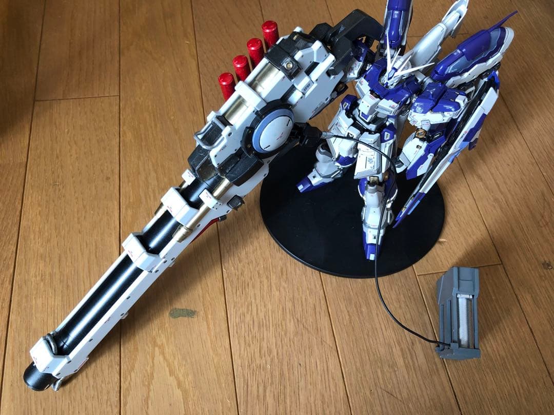 RG Hiニューガンダム➕ハイパーメガバズーカランチャー完成品