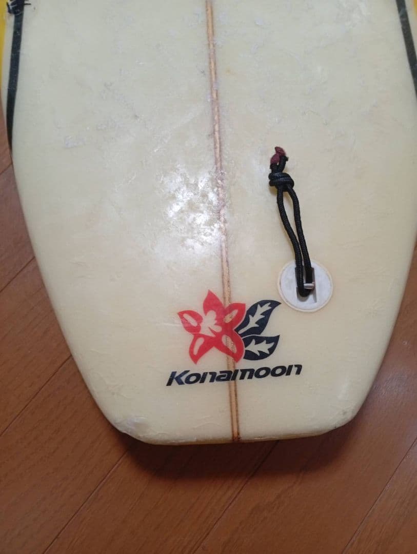 ファンボード クリーム色 ストライプデザイン　コナウィンドミッドレンジ