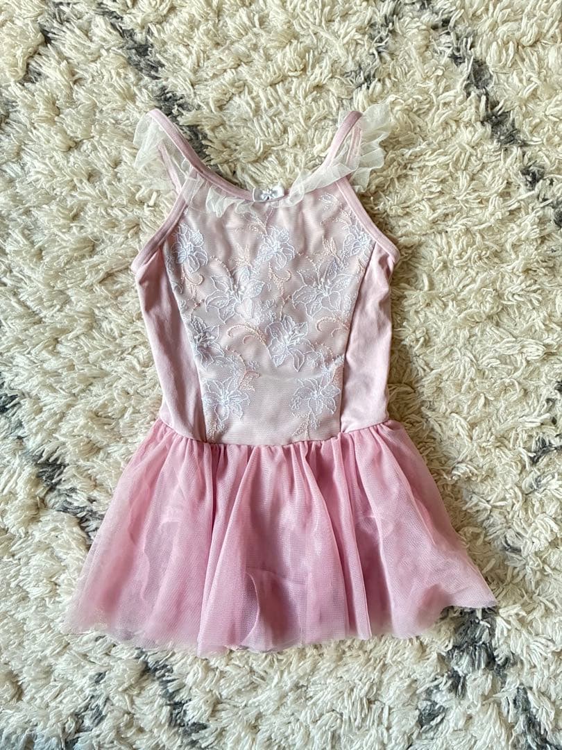 美品　チャコット　キッズ刺繍フリル付きレオタード　スカート付き　120サイズ