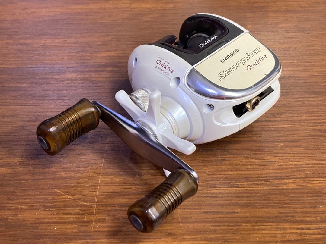 リール SHIMANO Scorpion Quickfire