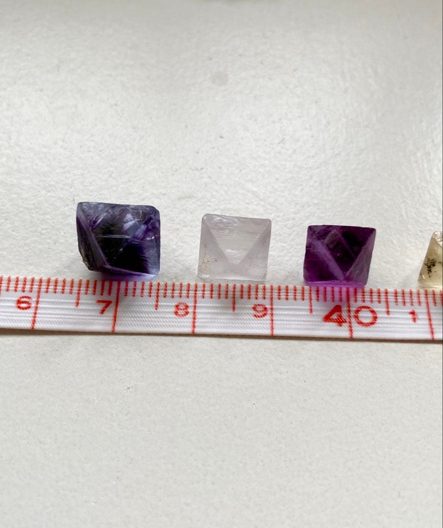 八面体フローライト　ビンガム産　イリノイ産　8個セット　蛍石　鉱物標本