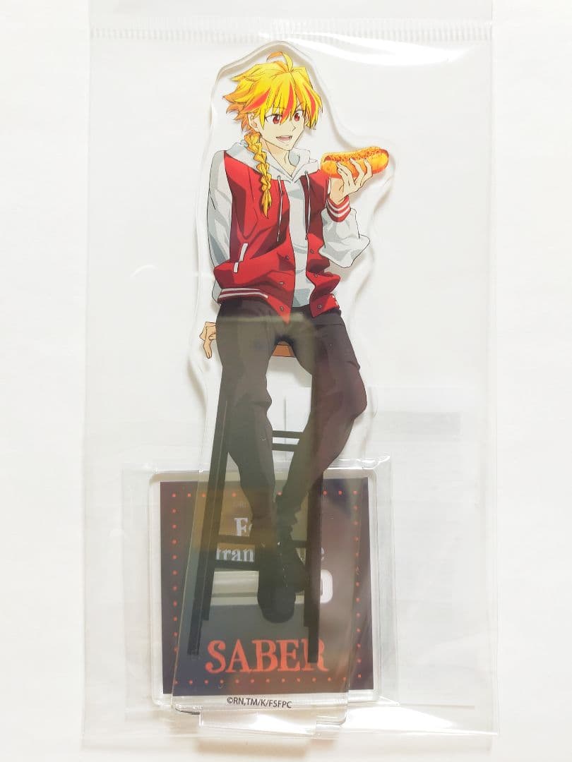 8点 Fate strange Fake cafe セイバー アクスタ 缶バッジ