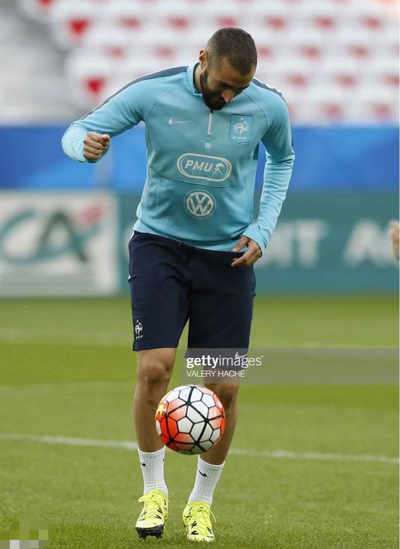 NIKE　サッカー　フランス代表カリム・ベンゼマ トレーニングトップ　ジャージ