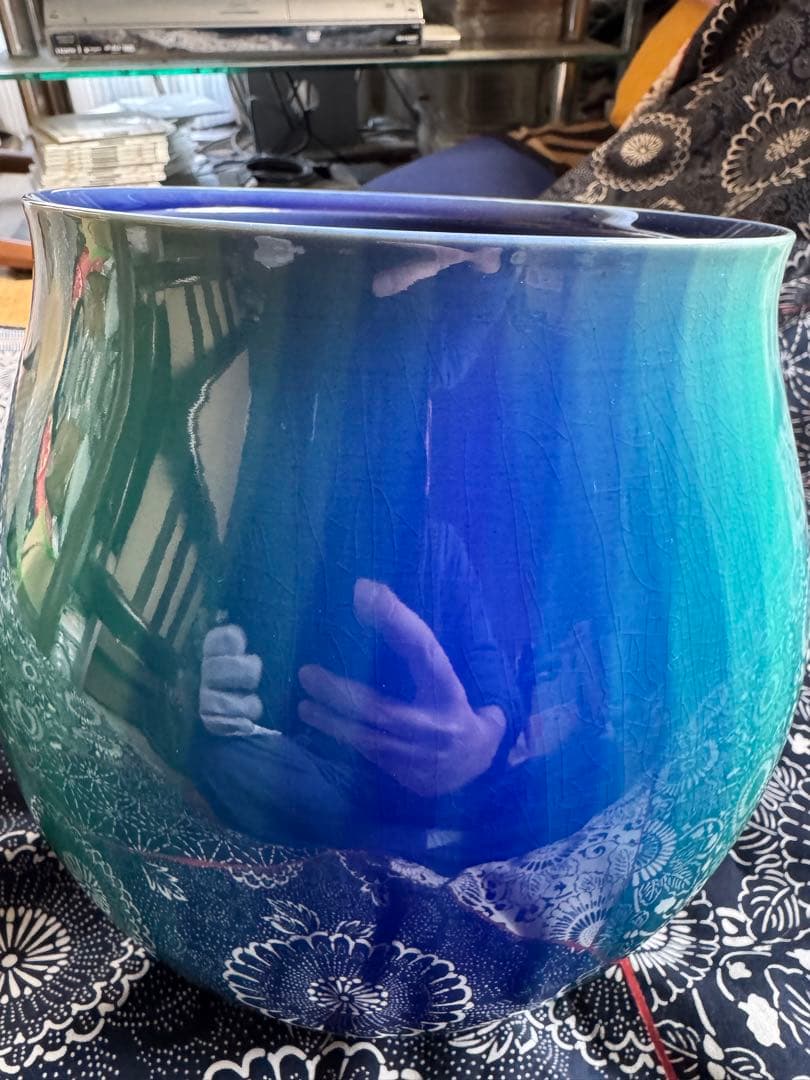 人間国宝　三代　徳田八十吉　(正彦銘) 燿彩花器