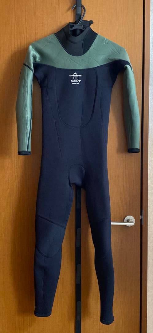 Quiksilver ウェットスーツ　3×2㍉　150 ジュニア　ジャーフル