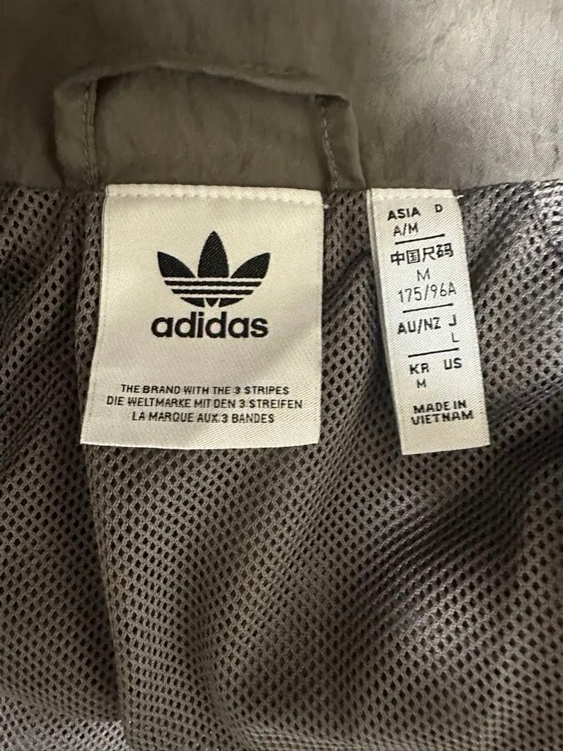 adidas レアル マドリード　トラックトップ　アンセムジャケット　Lサイズ