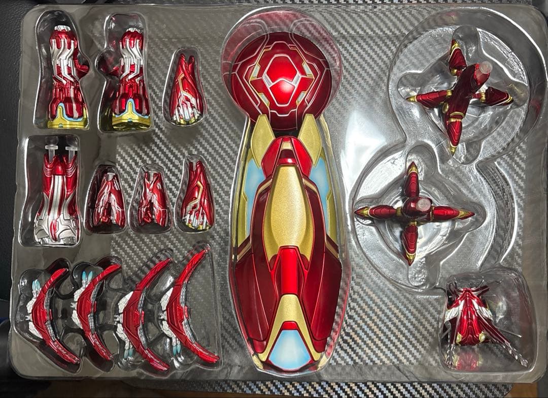 本体未使用品　箱破れありmafex アイアンマン　マーク50 アベンジャーズ