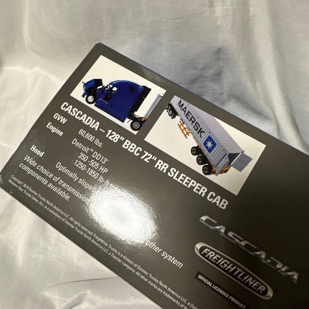 希少　DIECAST MASTERS フレイトライナー カスカディア ブルー