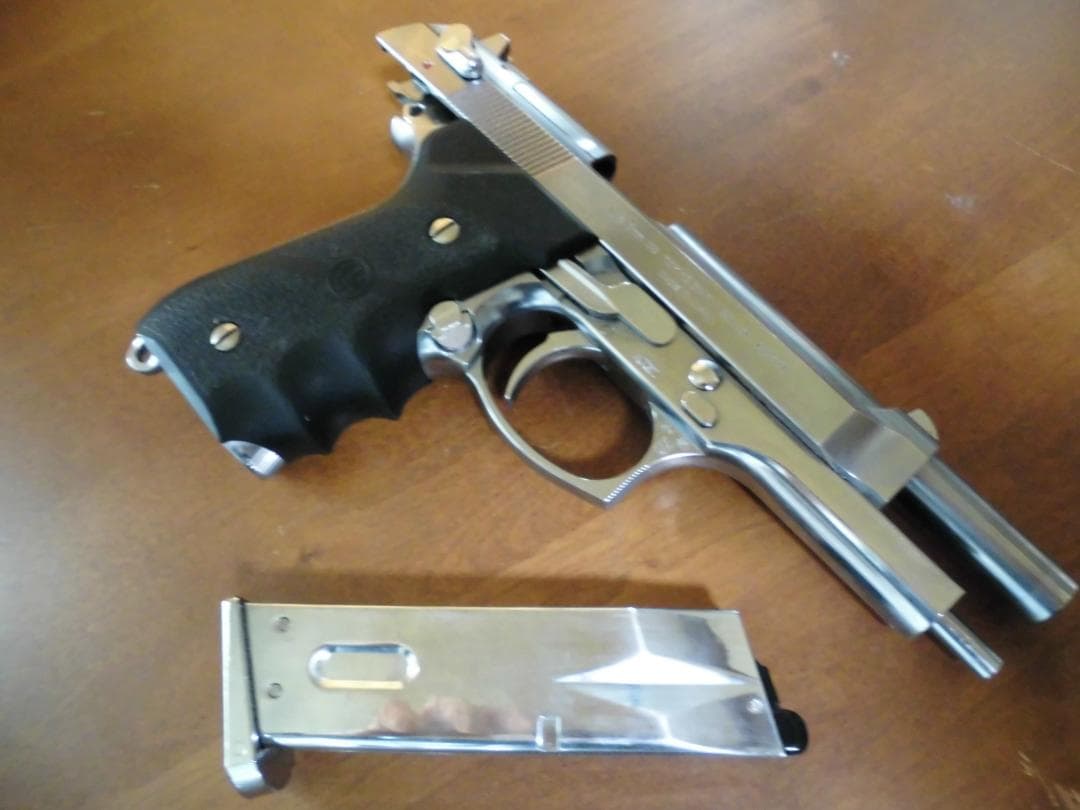 東京マルイ ベレッタM92F ステンレス ガスブロプラスチック製