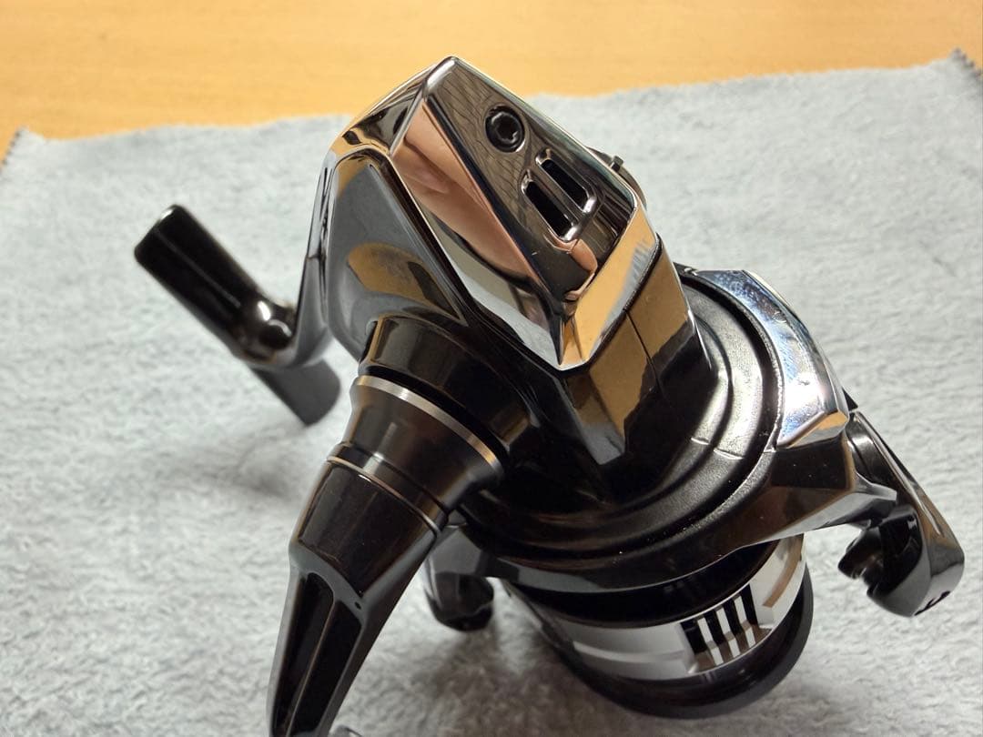 シマノ　23ヴァンキッシュ 2500SHG 美品