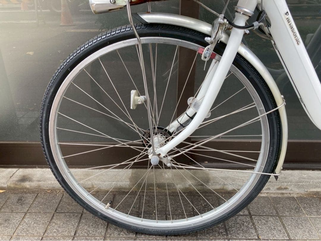 中古電動自転車　パナソニック　ビビライトU 26インチ ホワイト 横浜№3684