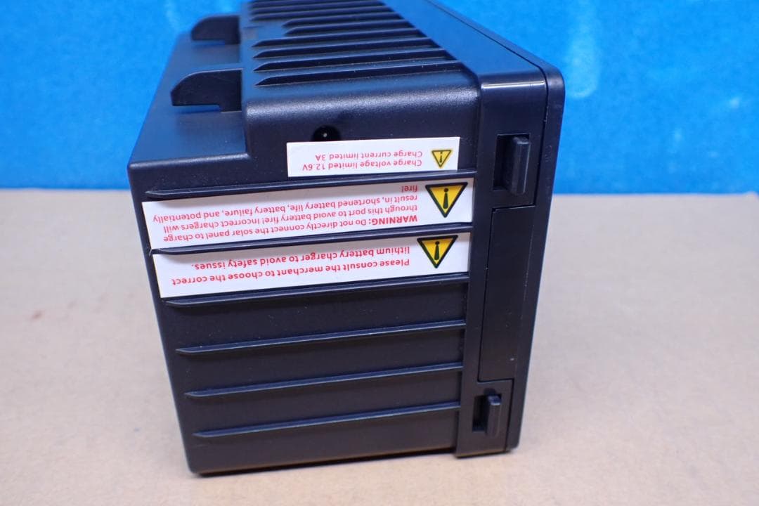 1234# NEXT GEAR ダポータブル冷蔵庫専用 リチウムイオンバッテリー