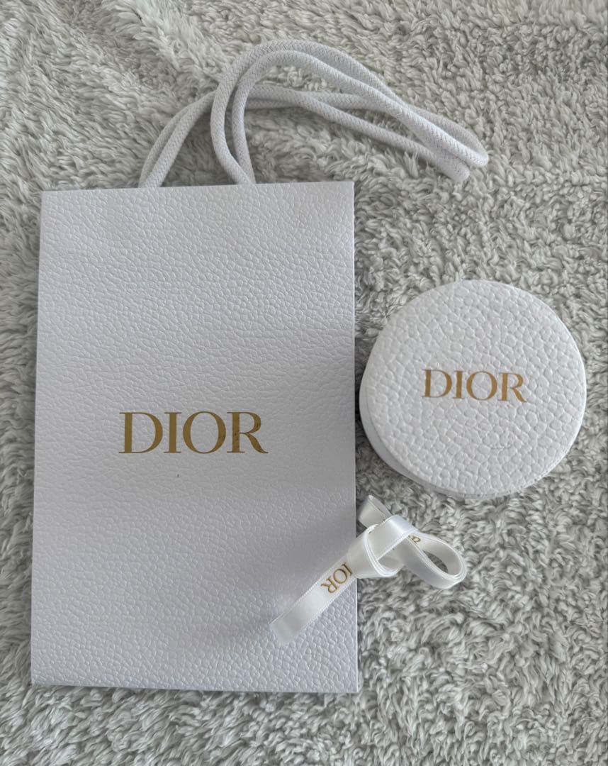 シャネルです✨Dior ギフトボックス