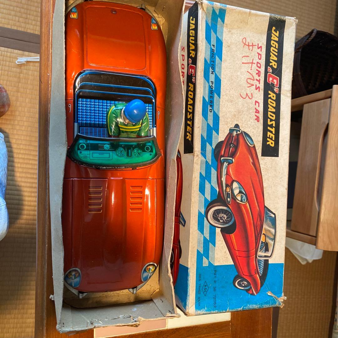 JAGUAR スポーツカー オレンジ