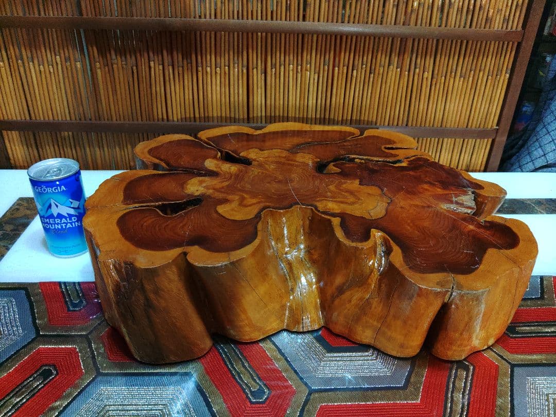 無垢木材　花台　大迫力切り株　かわいい木製オブジェ　木の温もり　年輪　精霊宿る