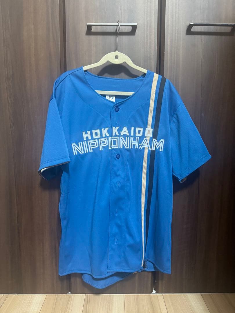 北海道日本ハムファイターズ ビジター　ユニフォーム 郡司裕也