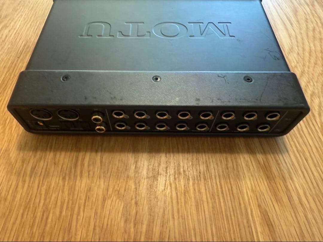 MOTUのUltraLite mk5 オーディオインターフェイス
