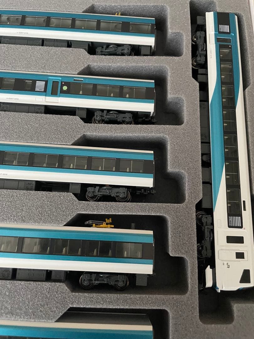 KATOnゲージe257系