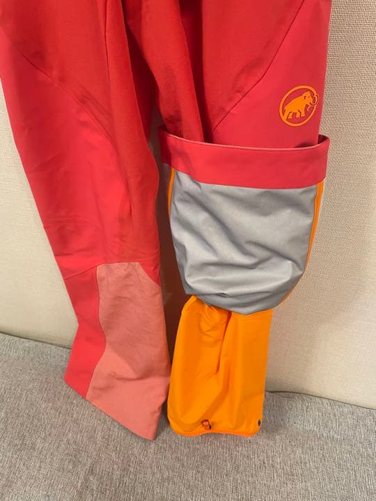 M ☆新品☆ マムート　アイガーエクストリーム　ソフトシェルパンツ レディース