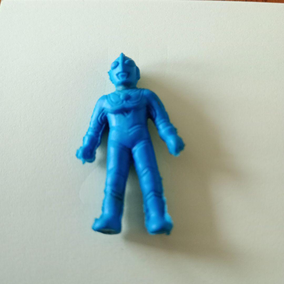 昭和レトロ　ウルトラマン　怪獣消しゴム　135体