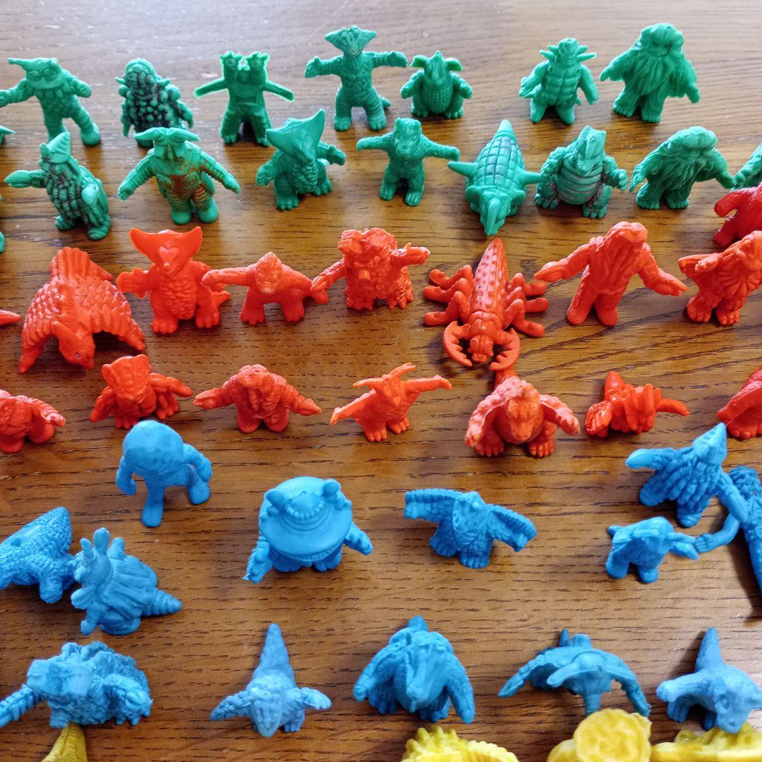 昭和レトロ　ウルトラマン　怪獣消しゴム　135体