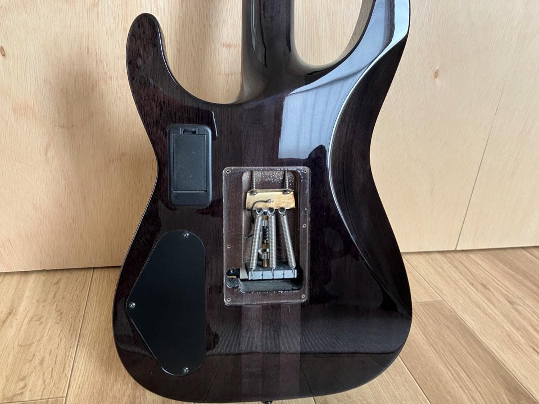 ギター Jackson Soloist Archtop SLATXMGQ3-6